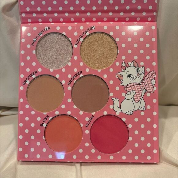 Disney Marie Aristocats 6 Shade Color Bronzer Blush Highlighter Palette NWT - Picture 3 of 5